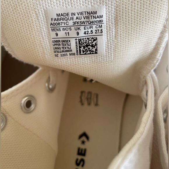 Converse Chuck Taylor All Star Lugged 2.0 High 'White Black' - Picture 11 of 12